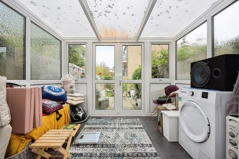 2 bedroom terraced house for sale, Chesham Road, Guildford, GU1