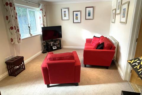 2 bedroom semi-detached bungalow for sale, Rissington Road, Bourton-On-The-Water, Cheltenham
