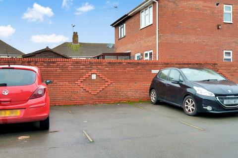 2 bedroom terraced house to rent, Terrill Court, Evesham, WR11