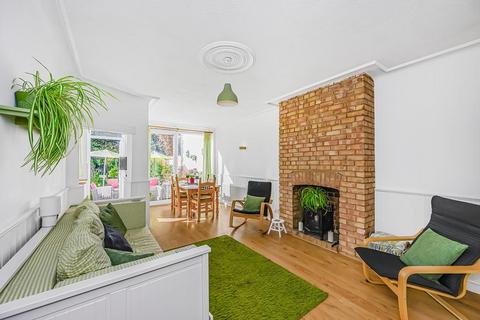 4 bedroom house for sale, Silverthorn Gardens, Chingford