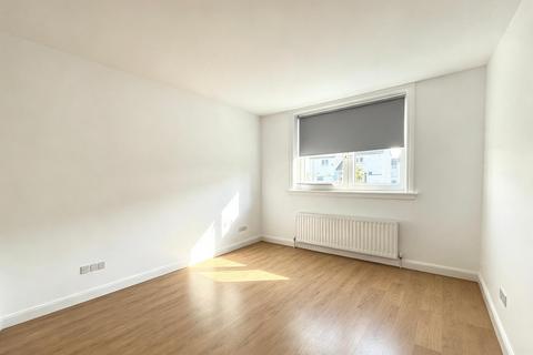 2 bedroom flat to rent, Hailesland Gardens, Edinburgh EH14
