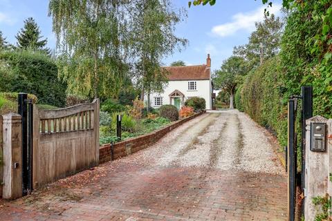 4 bedroom detached house for sale, Dunmow Road, Fyfield, CM5