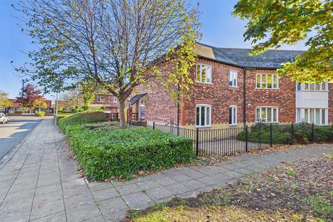 3 bedroom terraced house for sale, Renshaw Gardens, Poppleton Road
