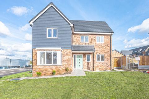 4 bedroom detached house for sale, 1 Cornfield Way, Rayleigh SS6