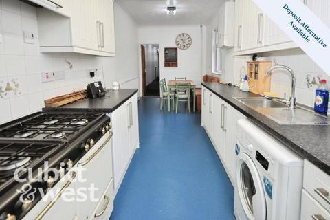 3 bedroom terraced house to rent, Alternative Deposit Option Emsworth Road PO2