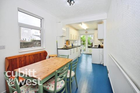 3 bedroom terraced house to rent, Alternative Deposit Option Emsworth Road PO2