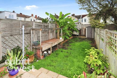 3 bedroom terraced house to rent, Alternative Deposit Option Emsworth Road PO2
