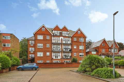 2 bedroom flat for sale, Arundel Road, Eastbourne, East Sussex, BN21