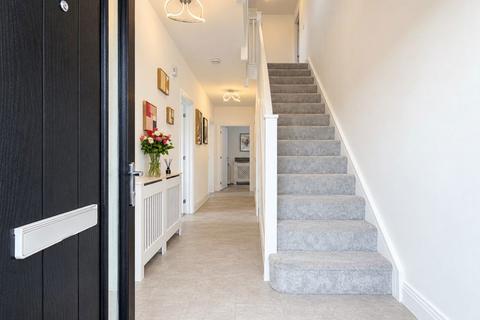 4 bedroom detached house to rent, Jones Hill, Hampton Heights, Peterborough, PE7