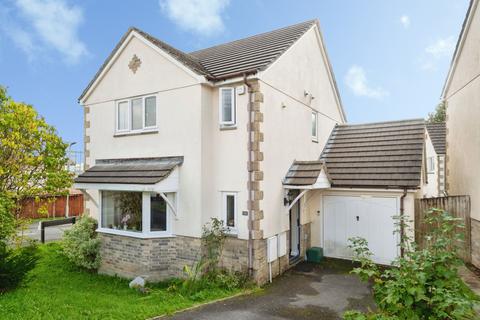 3 bedroom detached house for sale, Courtlands Road, Tavistock, Devon, PL19