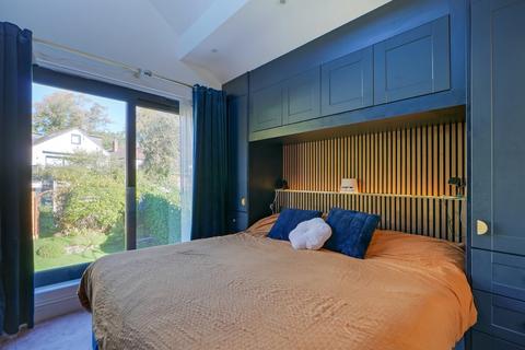 4 bedroom semi-detached house for sale, Dalewood Road, Sheffield, South Yorkshire, S8