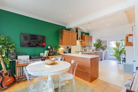 4 bedroom semi-detached house for sale, Dalewood Road, Sheffield, South Yorkshire, S8
