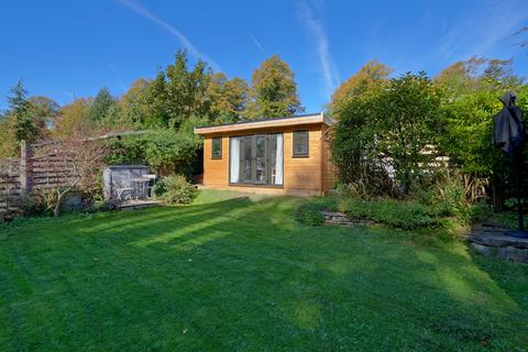 4 bedroom semi-detached house for sale, Dalewood Road, Sheffield, South Yorkshire, S8