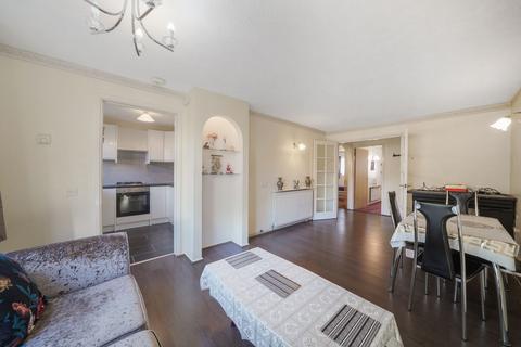 2 bedroom retirement property for sale, Bladon Gardens, Harrow HA2