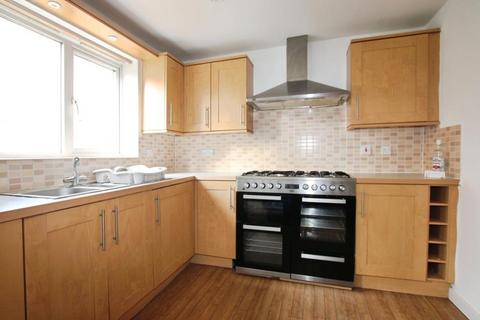 4 bedroom townhouse to rent, Thackeray, Bristol BS7