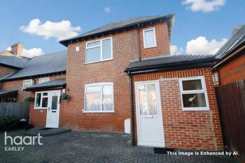 flat/apartment for rent in Barkham Road, WOKINGHAM