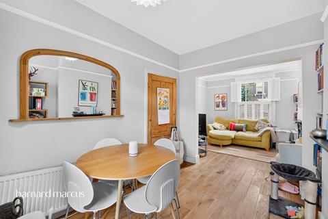 2 bedroom terraced house for sale, Sabine Road, London