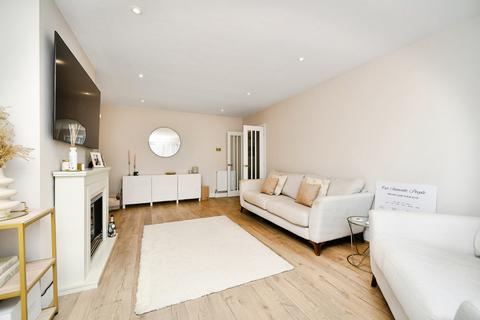 2 bedroom bungalow for sale, Bannings Vale, Saltdean, Brighton, East Sussex, BN2