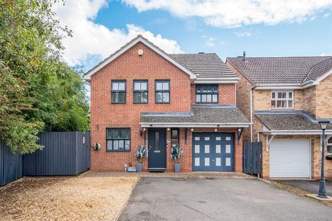 4 bedroom detached house for sale, Merrivale Close, Kettering