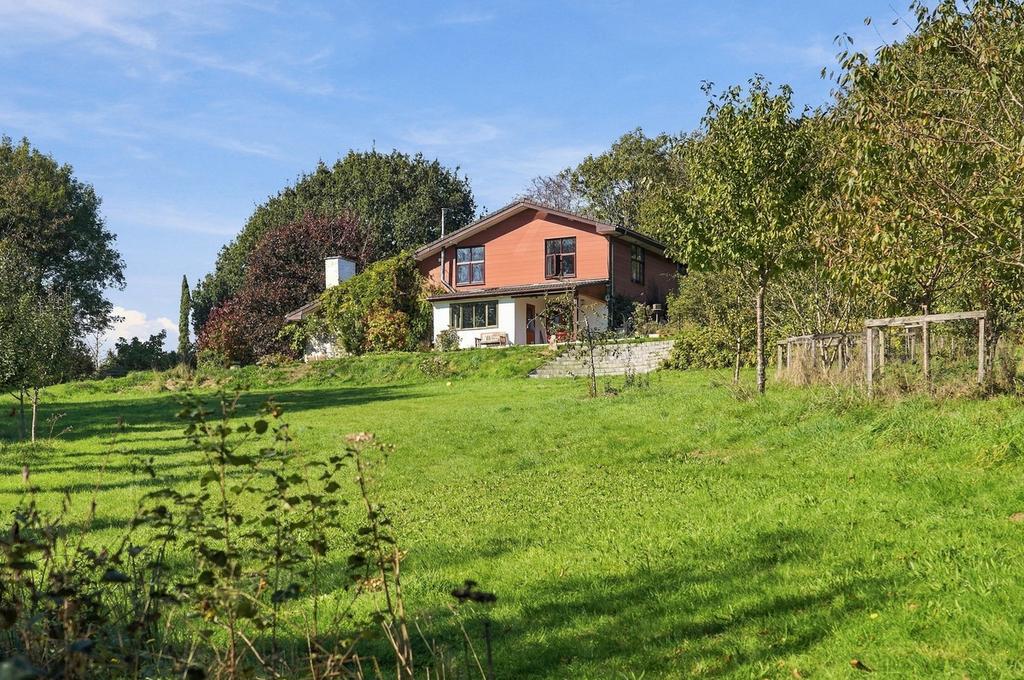 Basics Devon Rattery, Devon, TQ10 6 bed detached house for sale - £1,150,000