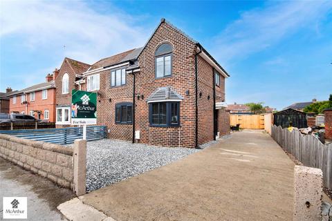 3 bedroom semi-detached house for sale, Droversdale Road, Harworth & Bircotes, Doncaster, South Yorkshire, DN11
