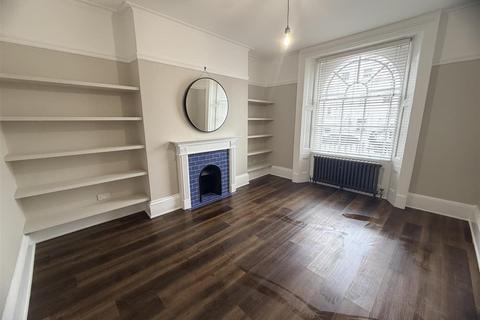 4 bedroom terraced house to rent, East Ascent, St. Leonards-On-Sea