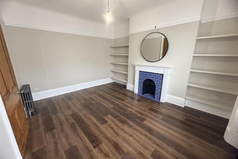 4 bedroom terraced house to rent, East Ascent, St. Leonards-On-Sea