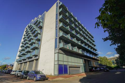 Studio for sale, Clippers Quay, Salford M50