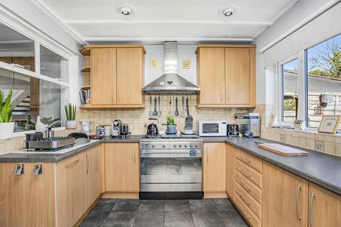 3 bedroom house for sale, Gough Road, Enfield