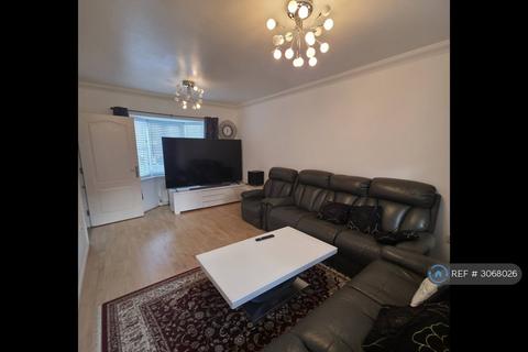 4 bedroom detached house to rent, Gilbert Way, Canterbury, CT1