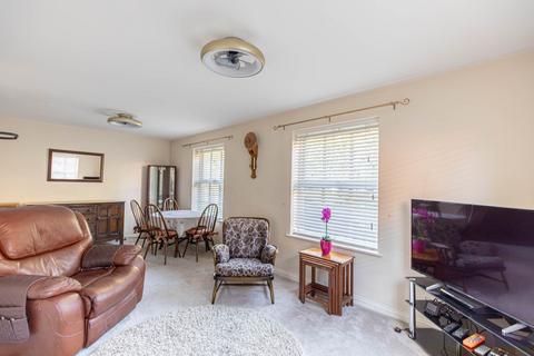 2 bedroom apartment for sale, Hilly Orchard, Cainscross, Stroud, GL5