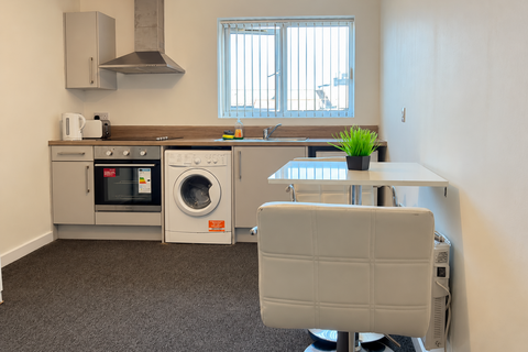 Studio to rent, Church Gate, Leicester LE1