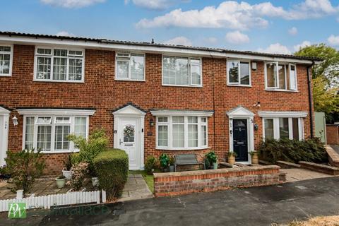 3 bedroom terraced house for sale, Smarts Green, West Cheshunt