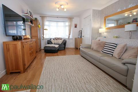 3 bedroom terraced house for sale, Smarts Green, West Cheshunt
