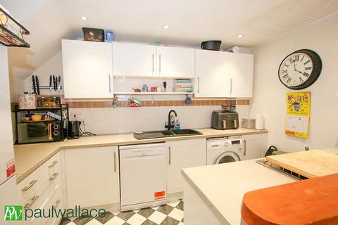 3 bedroom terraced house for sale, Smarts Green, West Cheshunt