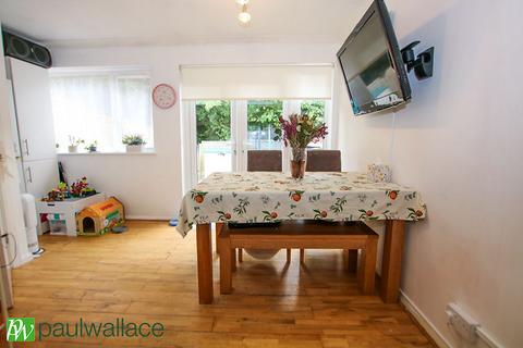 3 bedroom terraced house for sale, Smarts Green, West Cheshunt