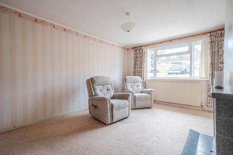 2 bedroom bungalow for sale, Bowland Crescent, Bedfordshire LU6