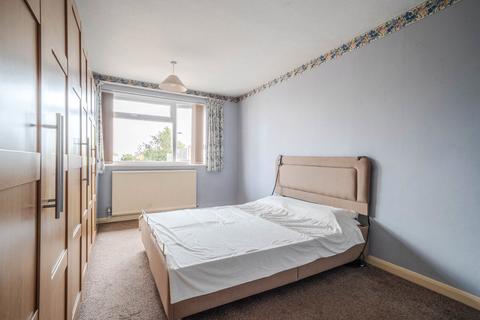 2 bedroom bungalow for sale, Bowland Crescent, Bedfordshire LU6