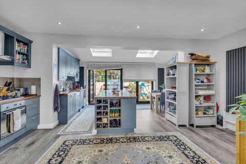 3 bedroom terraced house for sale, Kingfield Street, London E14