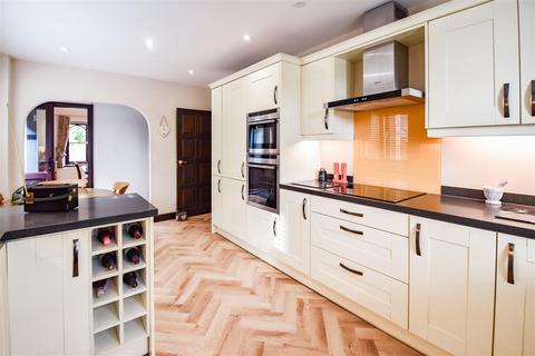 4 bedroom detached house for sale, Ongar Road, Stondon Massey, Brentwood