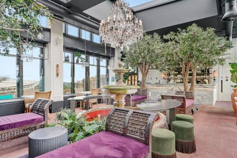 Studio to rent, 826, New York House 2 HA9