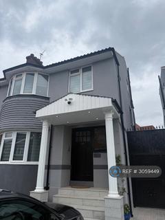 undefined, Bowes Road, London, W3