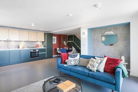 2 bedroom flat to rent, Balfron Tower, 7 St Leonards Road, London E14 0UY
