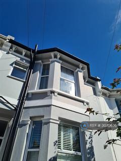 2 bedroom flat to rent, Richmond Road, Brighton, BN2