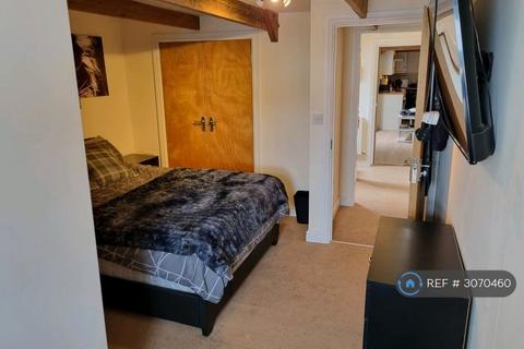 2 bedroom flat to rent - Edgcumbe Road, St Austell, PL26