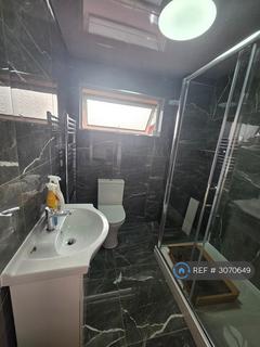 4 bedroom detached house to rent, Castle Fields, Leicester, LE4