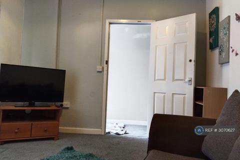 4 bedroom terraced house to rent, Martin St, Swansea, SA6