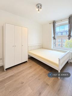 2 bedroom flat to rent, Newcourt House, London, E2
