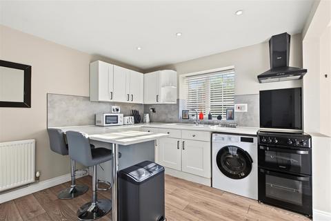 3 bedroom semi-detached house for sale, Cinderhill Grove, Gedling, Nottingham