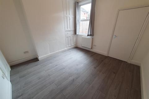 2 bedroom terraced house to rent, Swan Lane, Stoke, Coventry
